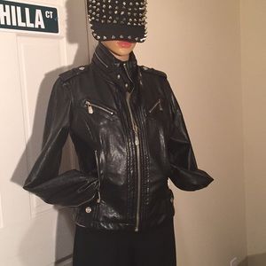Zippers and steel!